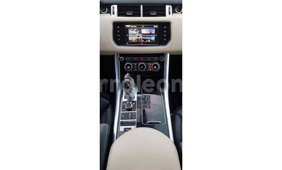 Buy Import Land Rover Range Rover White Car in Import - Dubai in Kailahun Buy Import Land Rover Range Rover White Car in Import - Dubai in Kailahun
