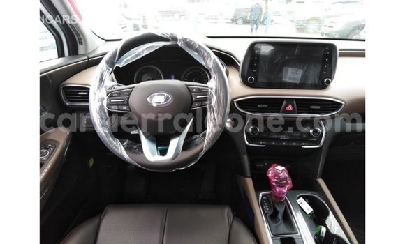Buy Import Hyundai Santa Fe White Car in Import - Dubai in Kailahun Buy Import Hyundai Santa Fe White Car in Import - Dubai in Kailahun