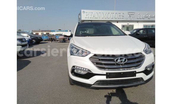 Buy Import Hyundai Santa Fe White Car in Import - Dubai in Kailahun Buy Import Hyundai Santa Fe White Car in Import - Dubai in Kailahun