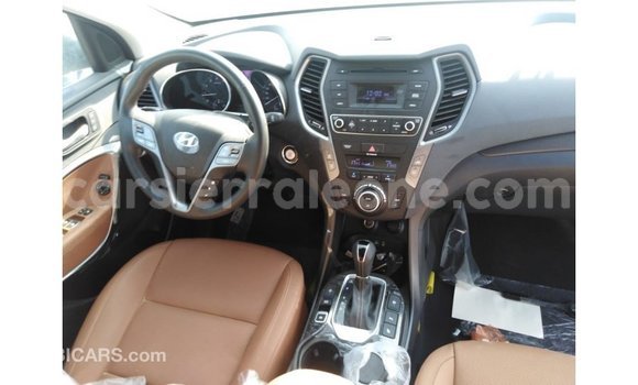 Buy Import Hyundai Santa Fe White Car in Import - Dubai in Kailahun Buy Import Hyundai Santa Fe White Car in Import - Dubai in Kailahun